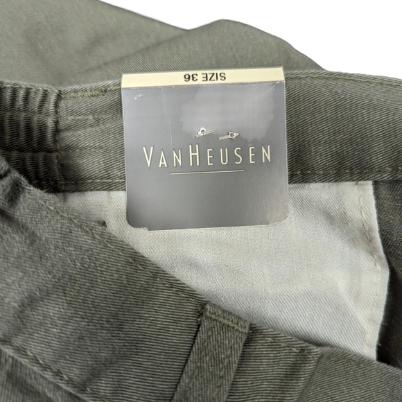 𝅺VAN Heusen Comfort Waist Green Khaki Short 36W New With Tags - Picture 3 of 5